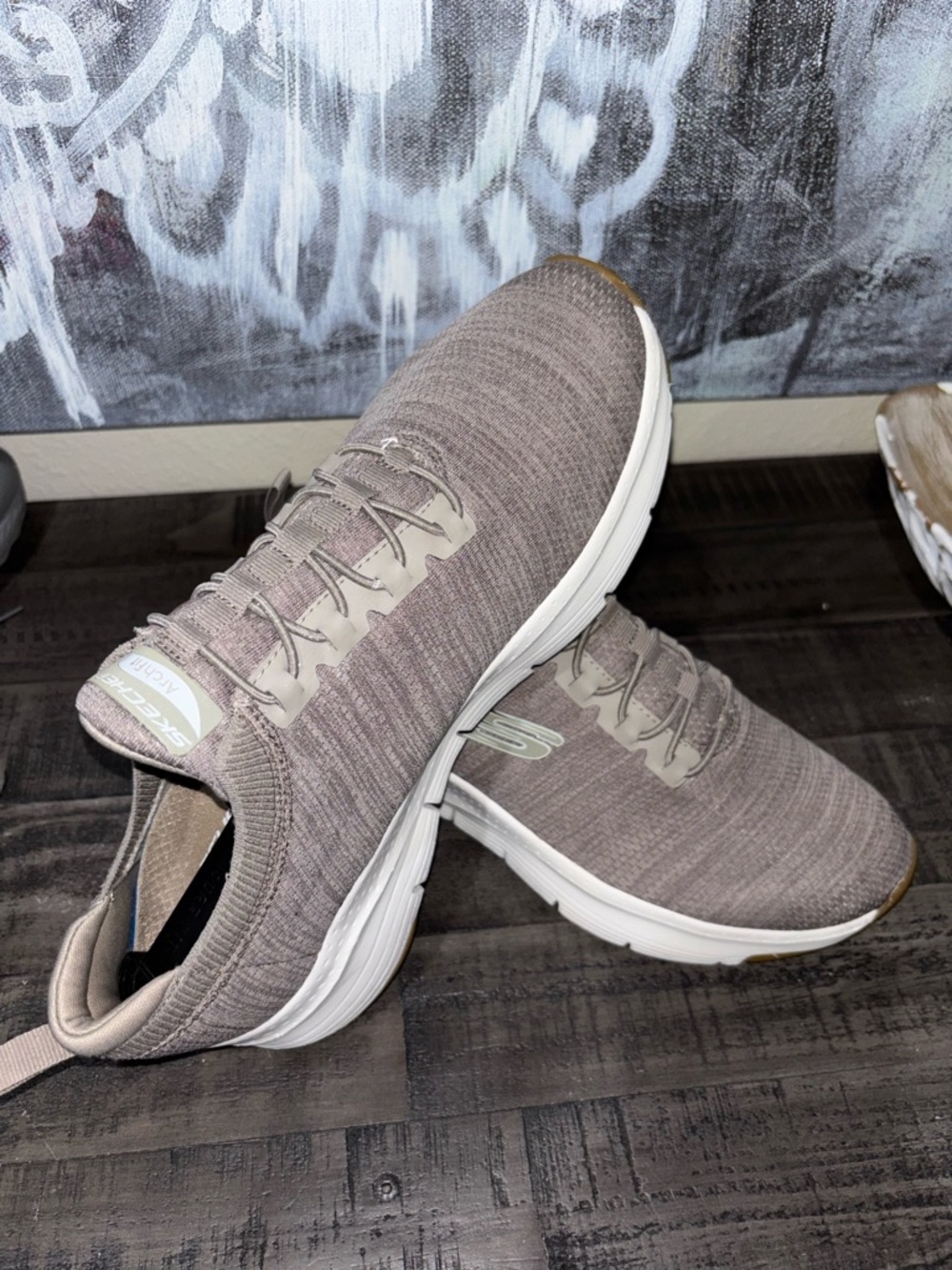 Skechers Men's Arch Fit - Waveport sneakers SZ 8.5